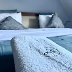 Apartament Agapella - Attic 550 M From The *