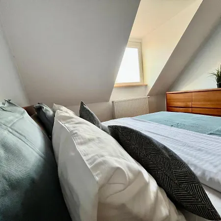Agapella - Attic 550 M From The Sopot