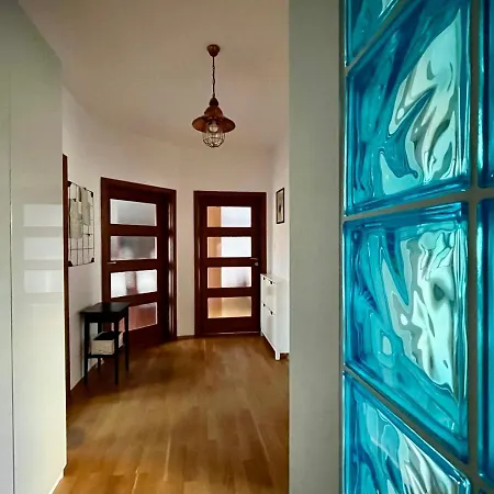 Agapella - Attic 550 M From The Appartement *