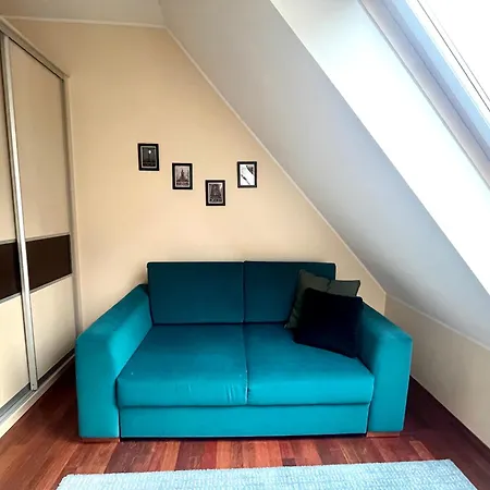 Agapella - Attic 550 M From The Lägenhet *