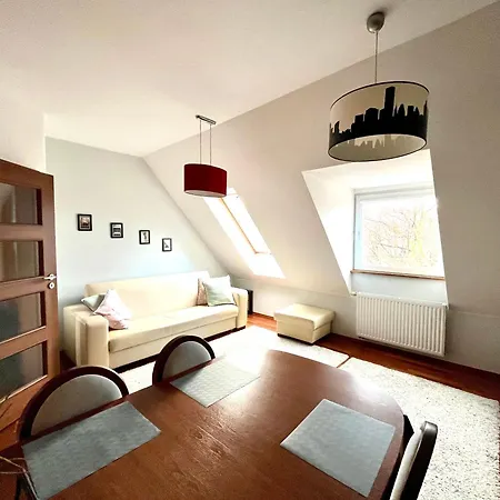 Agapella - Attic 550 M From The Lägenhet