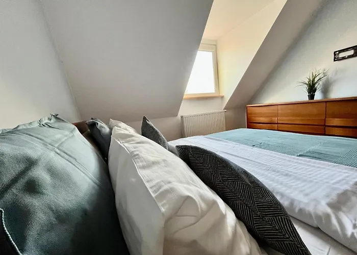 Agapella - Attic 550 M From The Sopot