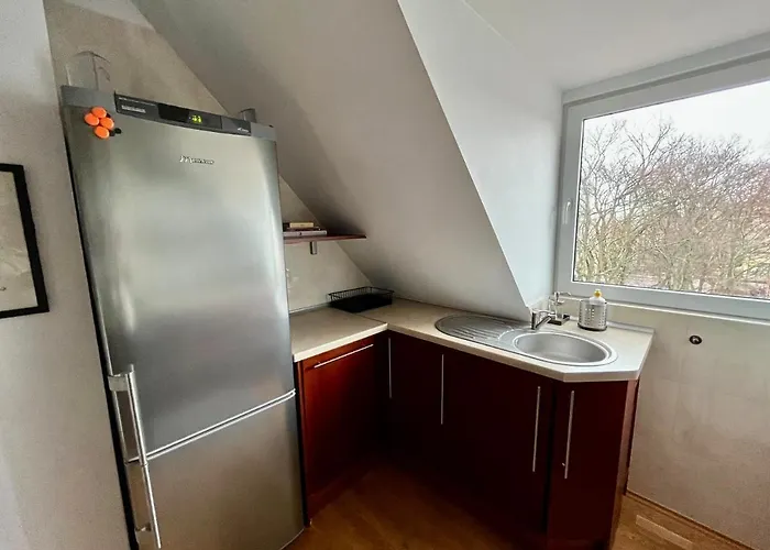 Agapella - Attic 550 M From The Апартаменты Сопот